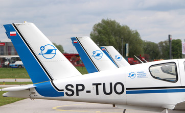Samoloty Ośrodka Kształcenia Lotniczego gotowe do pomocy w walce z wirusem SARS-CoV-2